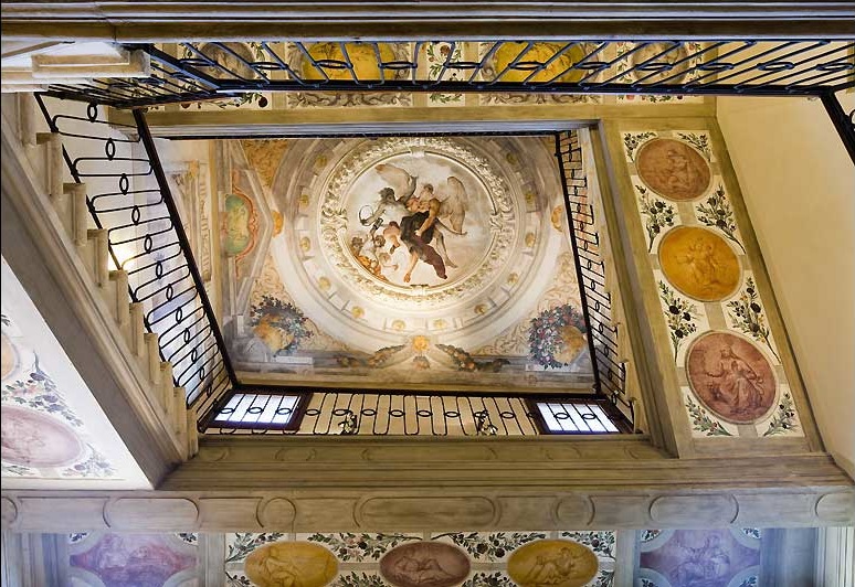 http://mt.wiglaf.org/aaronm/2010/03/11/venetian_fresco.jpg