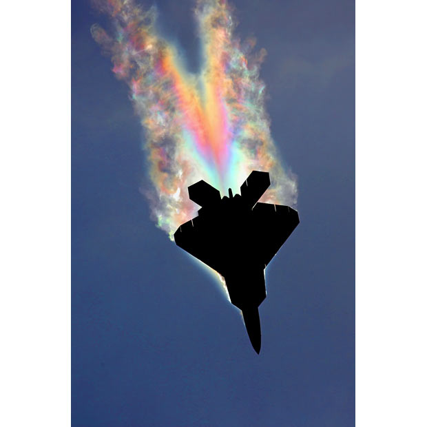 plane-rainbow_1709821i.jpg